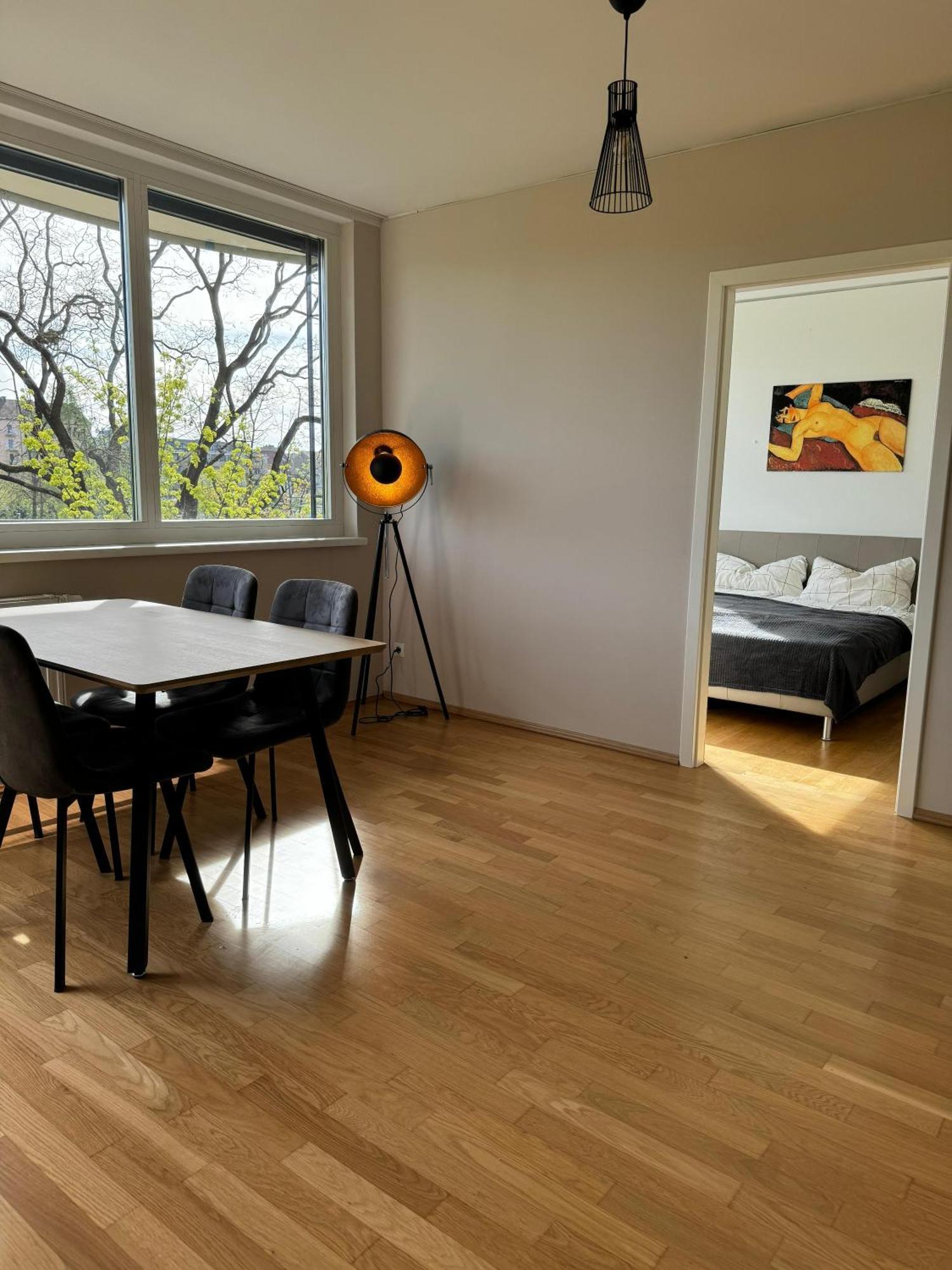 Reside In The Golden Wave Apartment *
